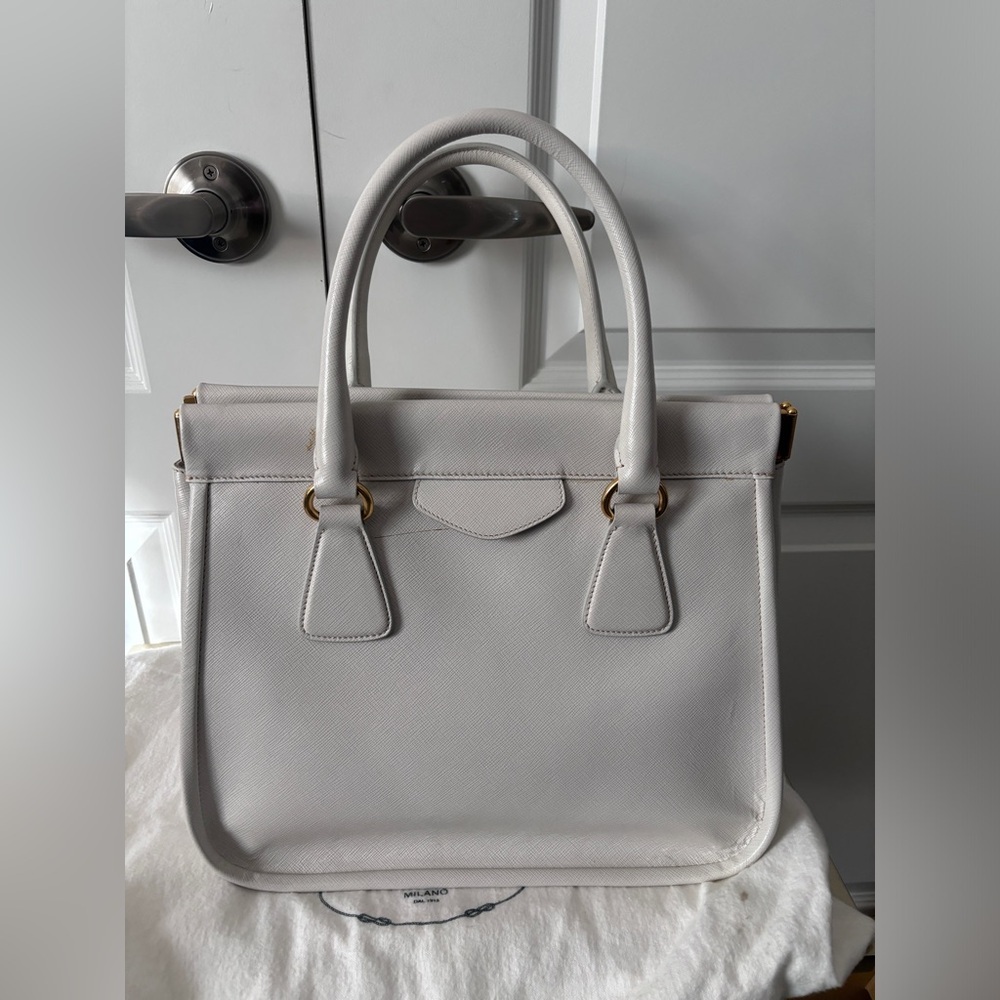 ✨ Host Pick ✨ Prada | Authentic 2012  Saffiano Lux Top Handle Tote Bag in Talco - Picture 13 of 15